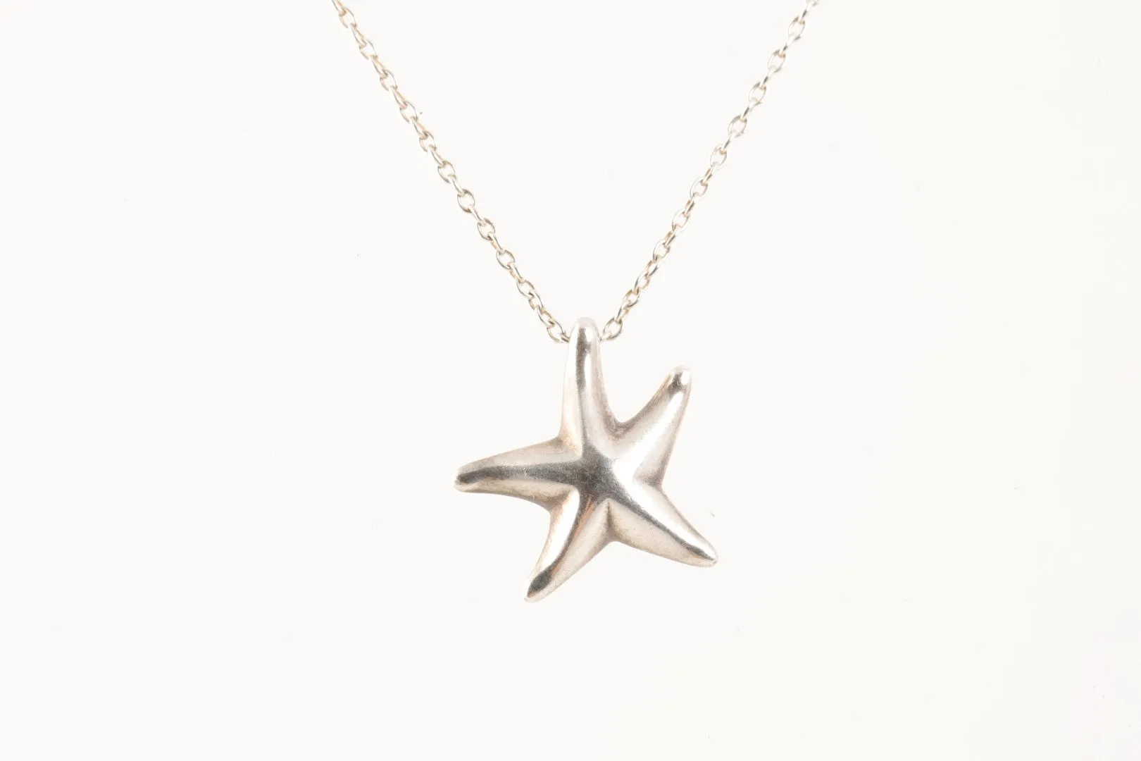 18.5" Tiffany & Co. 925 Silver Elsa Peretti Starfish Pendant Necklace (2.87g.)