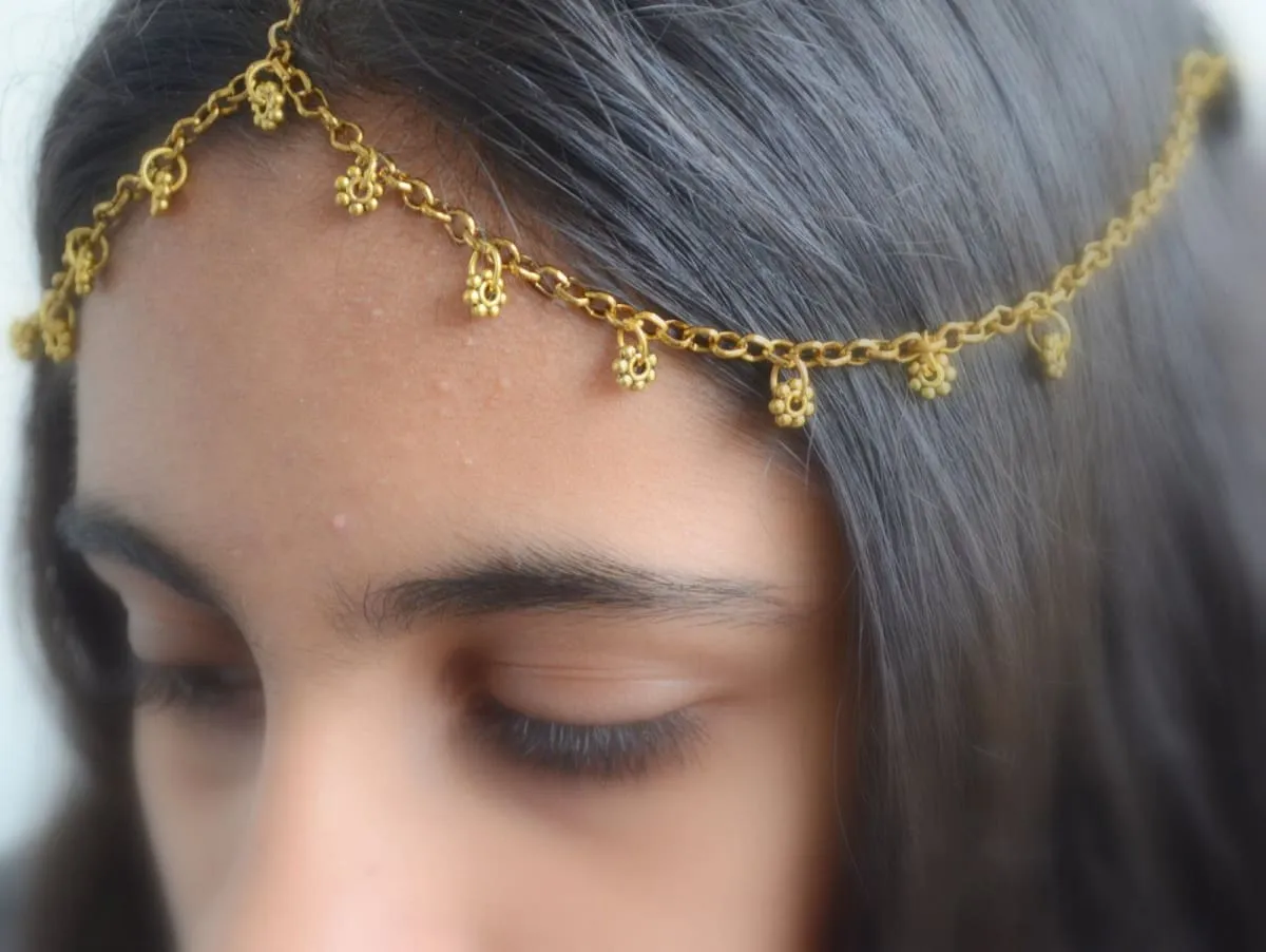 Gold Headchain, Matha Patti Indian wedding accessory, small Maang tikka headpiece set