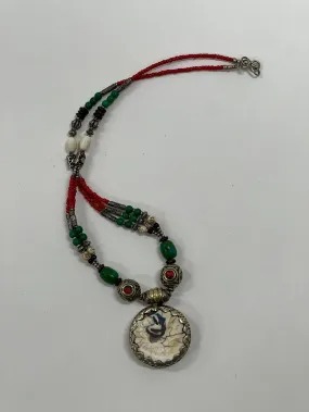 J102 Tibetan Inspired Sm. Bone Pendant Necklace Green