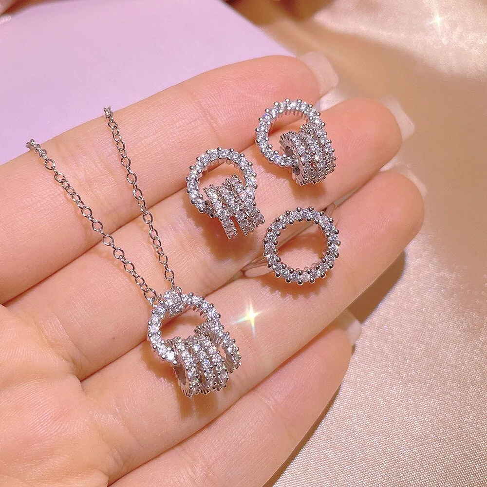 Sparkling Interlocking Jewelry Set