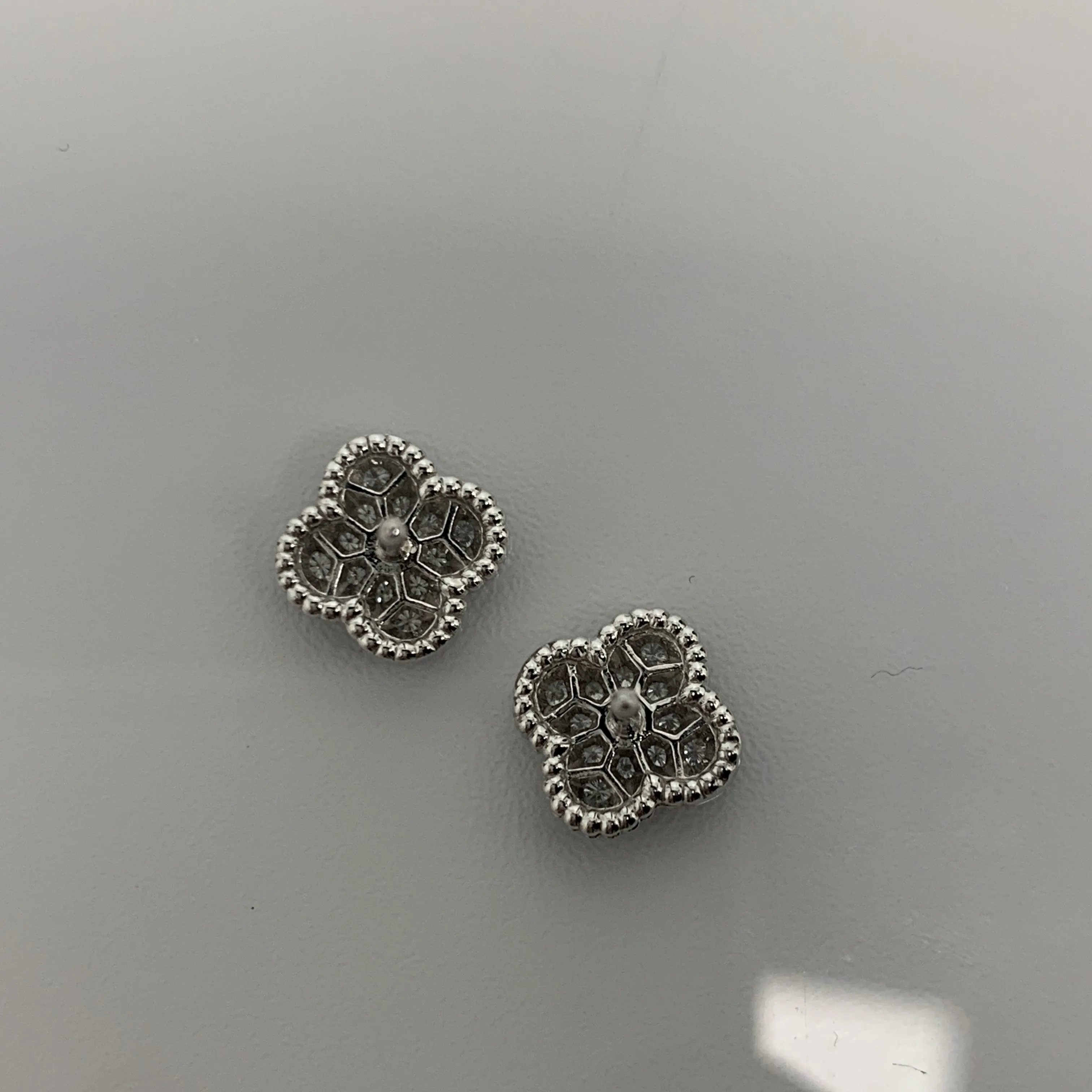 Van Cleef & Arpels Sweet Alhambra Earstuds